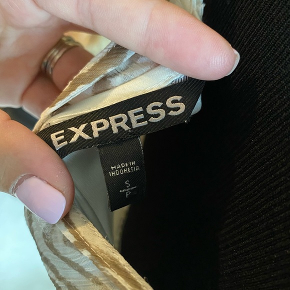 Express Top - Picture 3 of 3